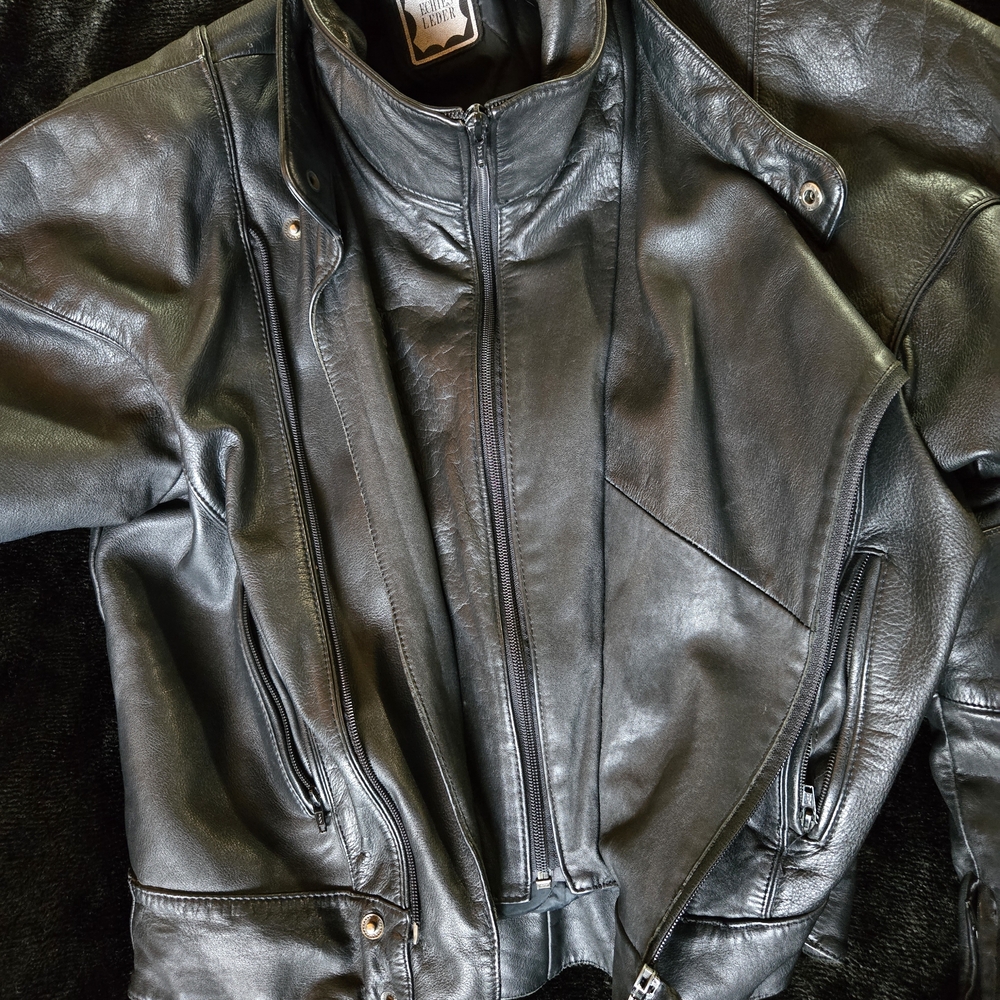 Men's Black Leather Jacket - Picture 7 of 15